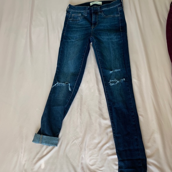 High Waisted Ripped Jeans - Picture 4 of 4